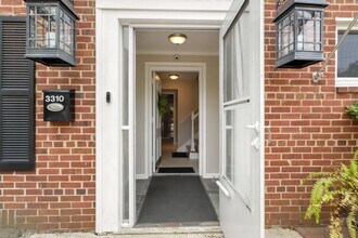 3310 Graham Rd in Falls Church, VA - Building Photo - Building Photo