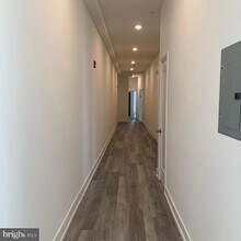 6162 Ridge Ave in Philadelphia, PA - Building Photo - Building Photo