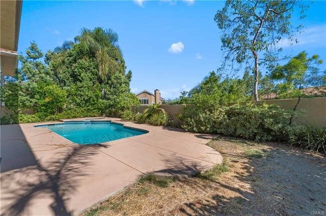19496 Jasper Hill Rd in Trabuco Canyon, CA - Foto de edificio - Building Photo