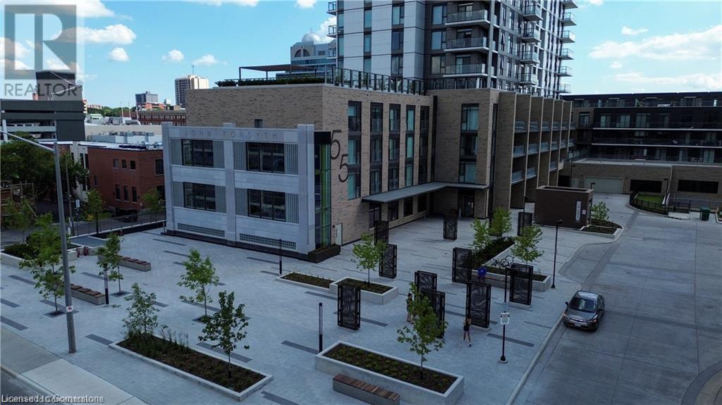 55 Duke St W in Kitchener, ON - Building Photo