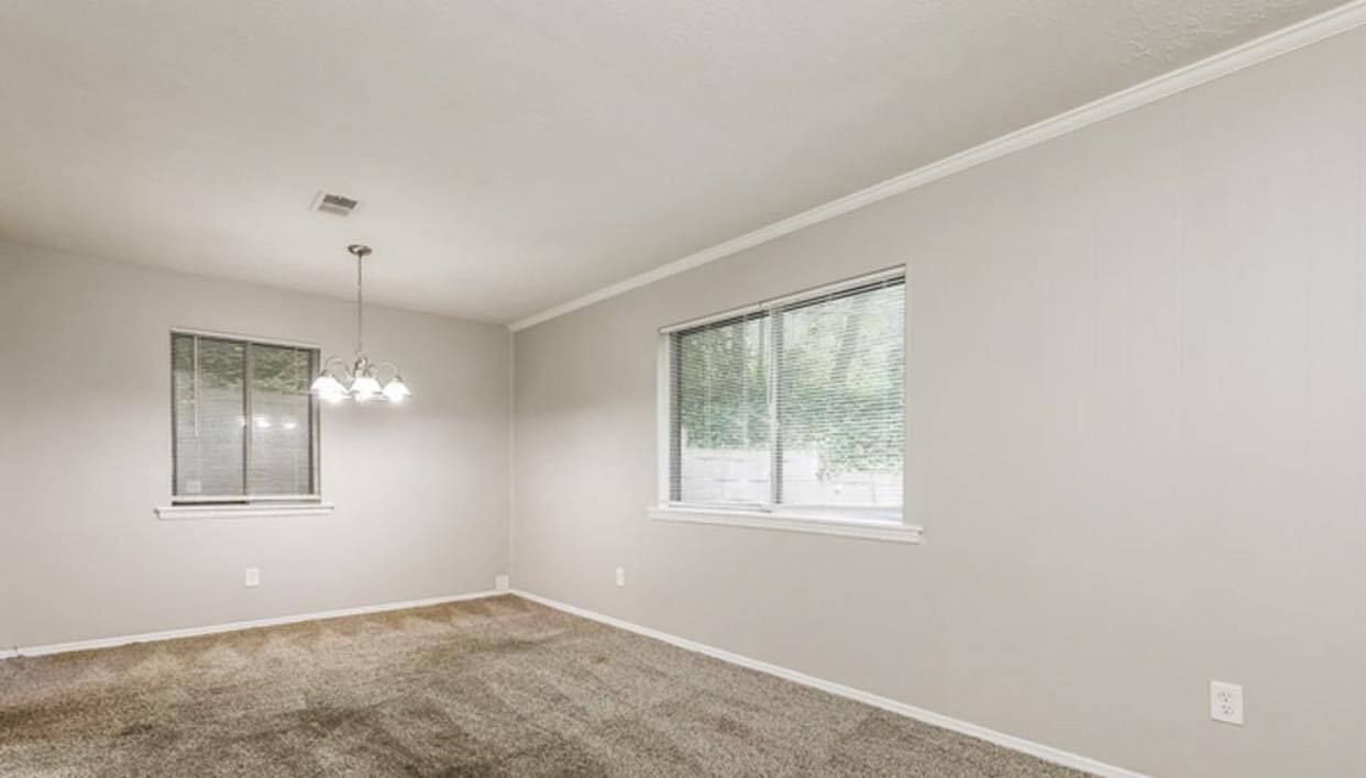 6010 Mallory Rd Photo