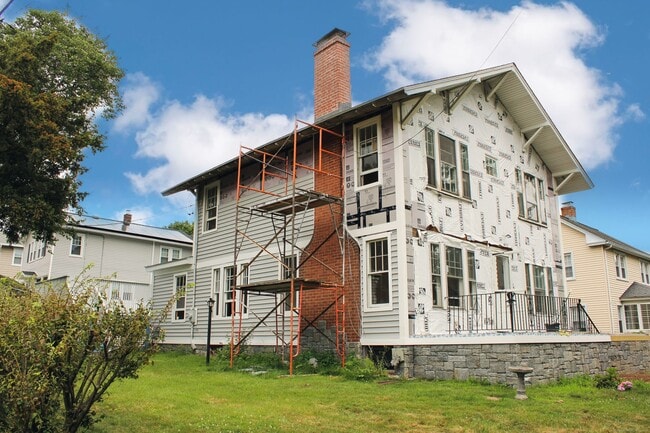 142 Connecticut Ave in West Haven, CT - Building Photo - Building Photo