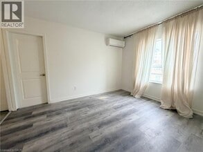 120 Charles St in Hamilton, ON - Building Photo - Building Photo