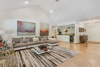 2535 NW 41st St in Boca Raton, FL - Building Photo - Building Photo