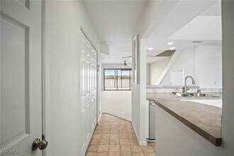 894 Buttonwood Dr in Fort Myers Beach, FL - Building Photo - Building Photo
