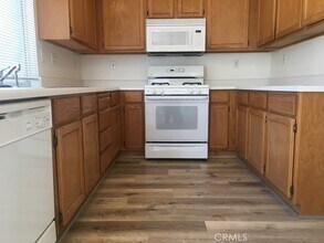7602 Canberra Way in Riverside, CA - Building Photo - Building Photo