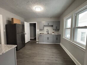 4072 E 64th St in Cleveland, OH - Building Photo - Building Photo