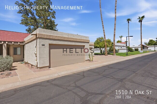 property at 1510 N Oak St