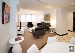 210 E 47th St in New York, NY - Building Photo