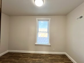 8208 S South Shore Dr in Chicago, IL - Building Photo - Building Photo