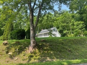 10 Chigger Ridge Rd in Sylva, NC - Foto de edificio - Building Photo