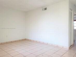 311 SW 110th Ave in Miami, FL - Building Photo - Building Photo
