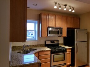 6341 N Washtenaw Ave in Chicago, IL - Building Photo - Building Photo