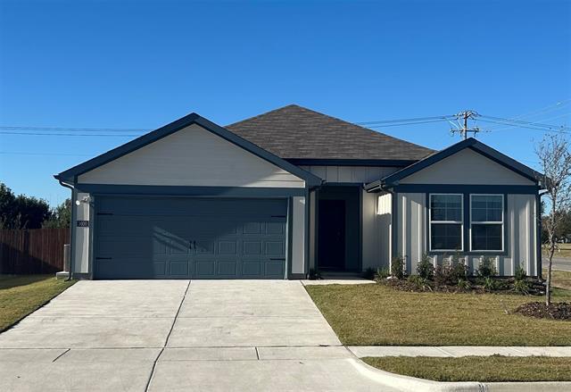 3600 Skylane Ave in Corsicana, TX - Building Photo