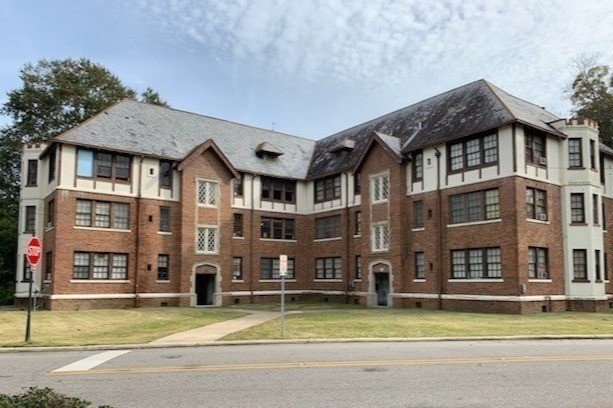 The Castle in Cloverdale in Montgomery, AL - Foto de edificio