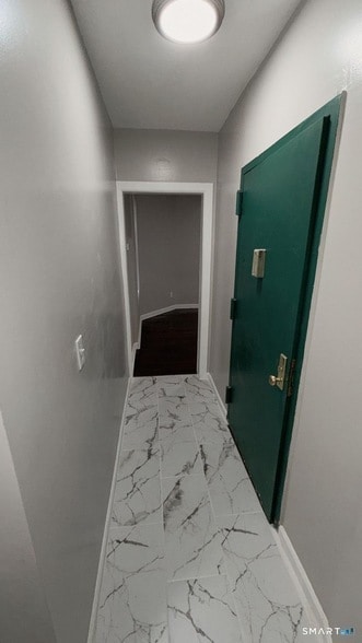 1071 Pembroke St, Unit 3D in Bridgeport, CT - Building Photo - Building Photo