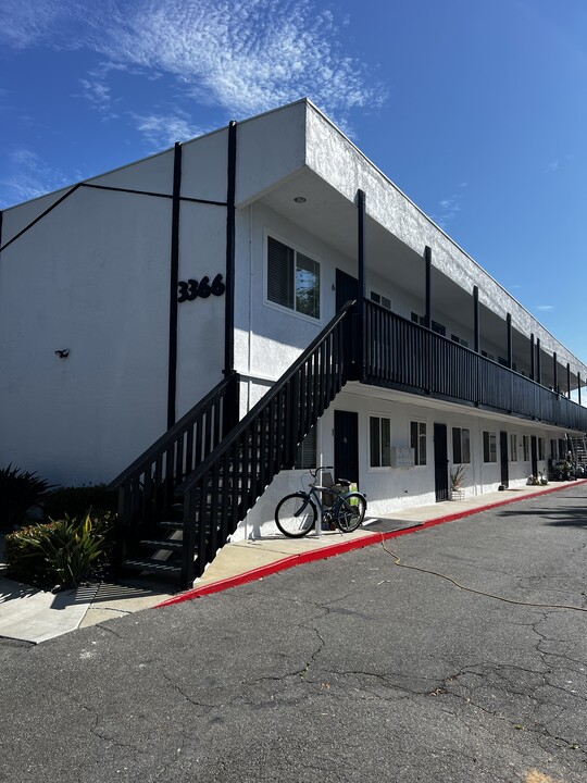 Roosevelt Apartments in Carlsbad, CA - Building Photo