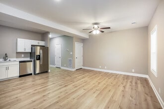 3385 Polly Dr in Clarksville, TN - Foto de edificio - Building Photo