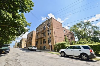 86 Convent Pl in Yonkers, NY - Building Photo - Other