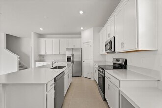 2989 Namaste Dr in Clermont, FL - Building Photo - Building Photo
