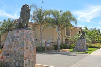 Granville in Merced, CA - Foto de edificio - Building Photo