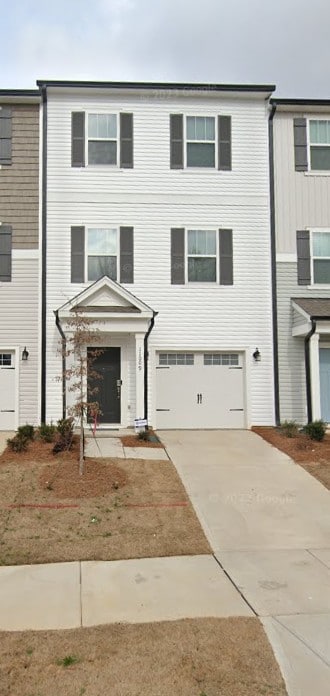 property at 11009 Woodland Crk Wy