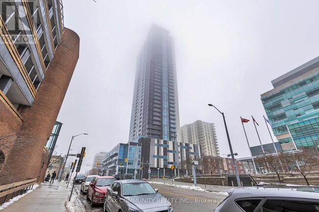 60-3860 Frederick St in Kitchener, ON - Building Photo - Building Photo