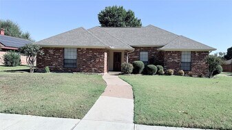 3120 Osceola Dr in Plano, TX - Building Photo