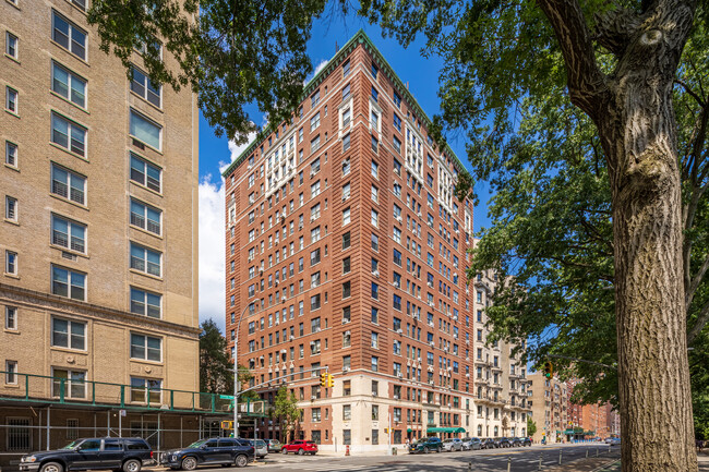 Park View Apartments in New York, NY - Building Photo - Building Photo