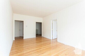 1828 W Lawrence Ave in Chicago, IL - Foto de edificio - Building Photo