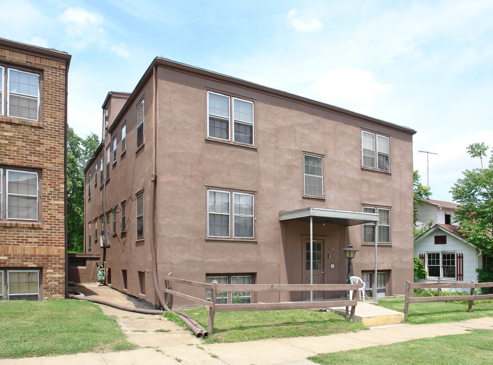 416 SW 4th St in Topeka, KS - Building Photo