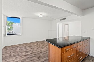 20291 NE 30th Ave, Unit PH20 in Miami, FL - Foto de edificio - Building Photo