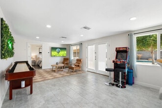 3235 E Cambridge Ave in Phoenix, AZ - Building Photo - Building Photo