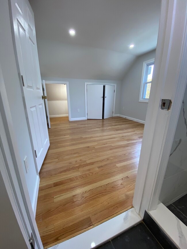 48 Moulton Rd, Unit 2 in Arlington, MA - Building Photo - Building Photo