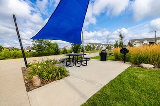 Prairie Lakes in Ankeny, IA - Foto de edificio - Building Photo