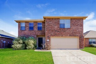 9213 St Martin Rd in Fort Worth, TX - Building Photo