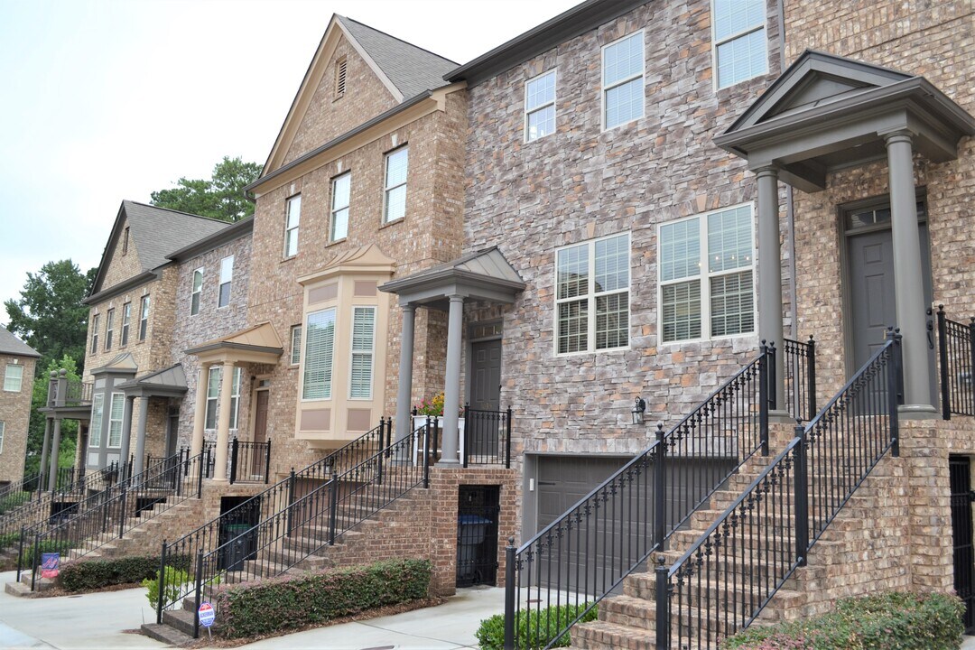 1035 Willow Field Ln in Marietta, GA - Building Photo
