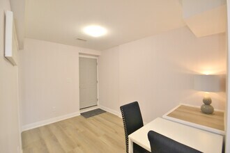 27 Nightingale St in Hamilton, ON - Building Photo - Building Photo