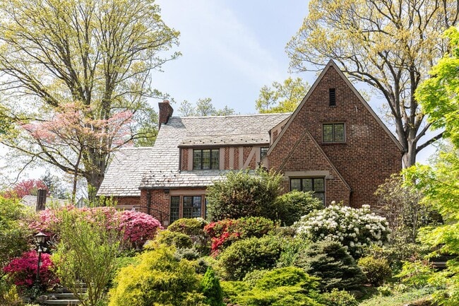 property at 1 France Pl