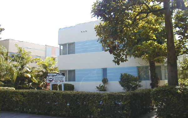 1219 Meridian Ave in Miami Beach, FL - Building Photo - Building Photo