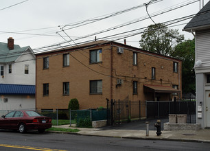 Port Richmond in Staten Island, NY - Building Photo - Building Photo