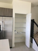 10461 NW 82nd St in Doral, FL - Building Photo - Building Photo