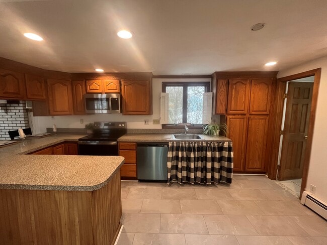 14 Cherry St in Seymour, CT - Building Photo - Building Photo