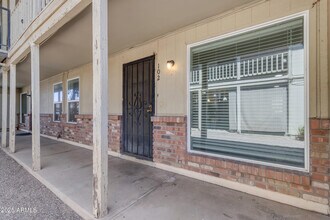834 N Cherry in Mesa, AZ - Building Photo - Building Photo