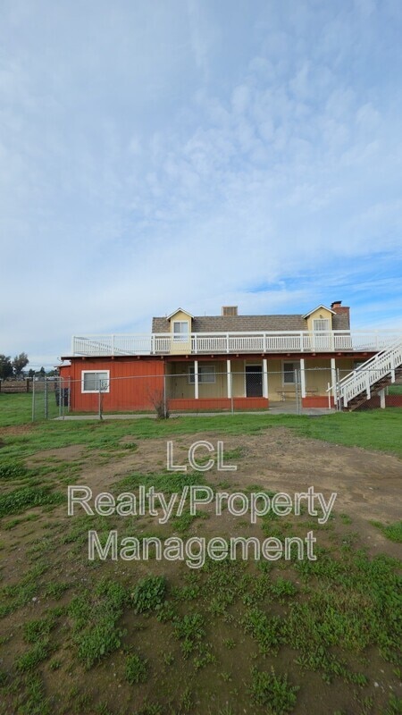 property at 33123 9th St