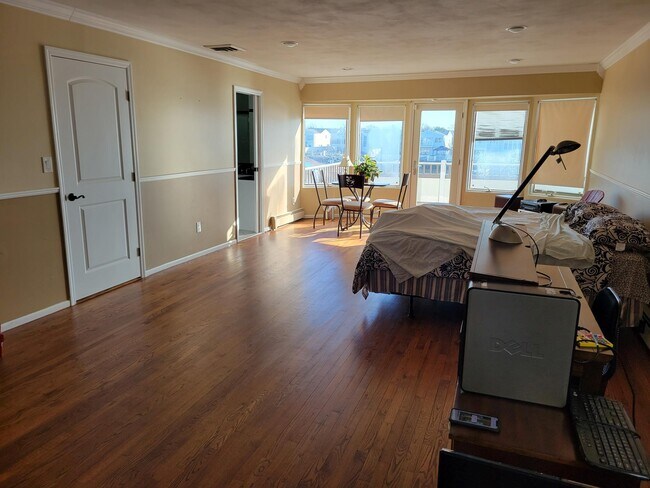 3123 Judith Dr in Bellmore, NY - Building Photo - Building Photo