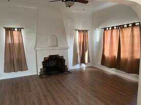1511 Cochran Ave, Unit 1511 in Los Angeles, CA - Building Photo