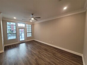 2111 Austin St in Houston, TX - Foto de edificio - Building Photo