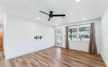 11310 Heidi Lee Ln in Ft. Myers, FL - Building Photo - Building Photo