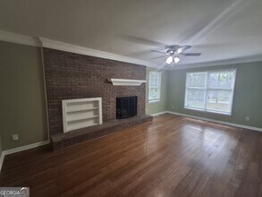 2243 Sharondale Dr in Villa Rica, GA - Building Photo - Building Photo